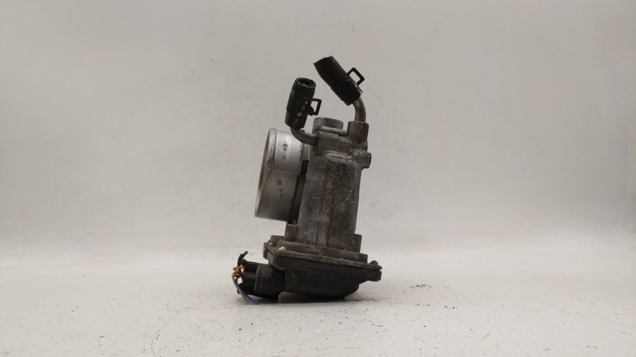 2011-2018 Hyundai Elantra Throttle Body P/N:35100-2E000 Fits Fits 2011 2012 2013 2014 2015 2016 2017 2018 2019 OEM Used Auto
