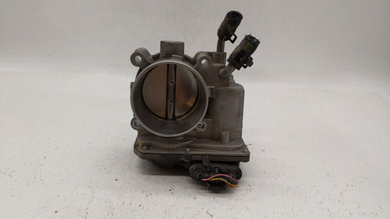 2011-2018 Hyundai Elantra Throttle Body P/N:35100-2E000 Fits Fits 2011 2012 2013 2014 2015 2016 2017 2018 2019 OEM Used Auto