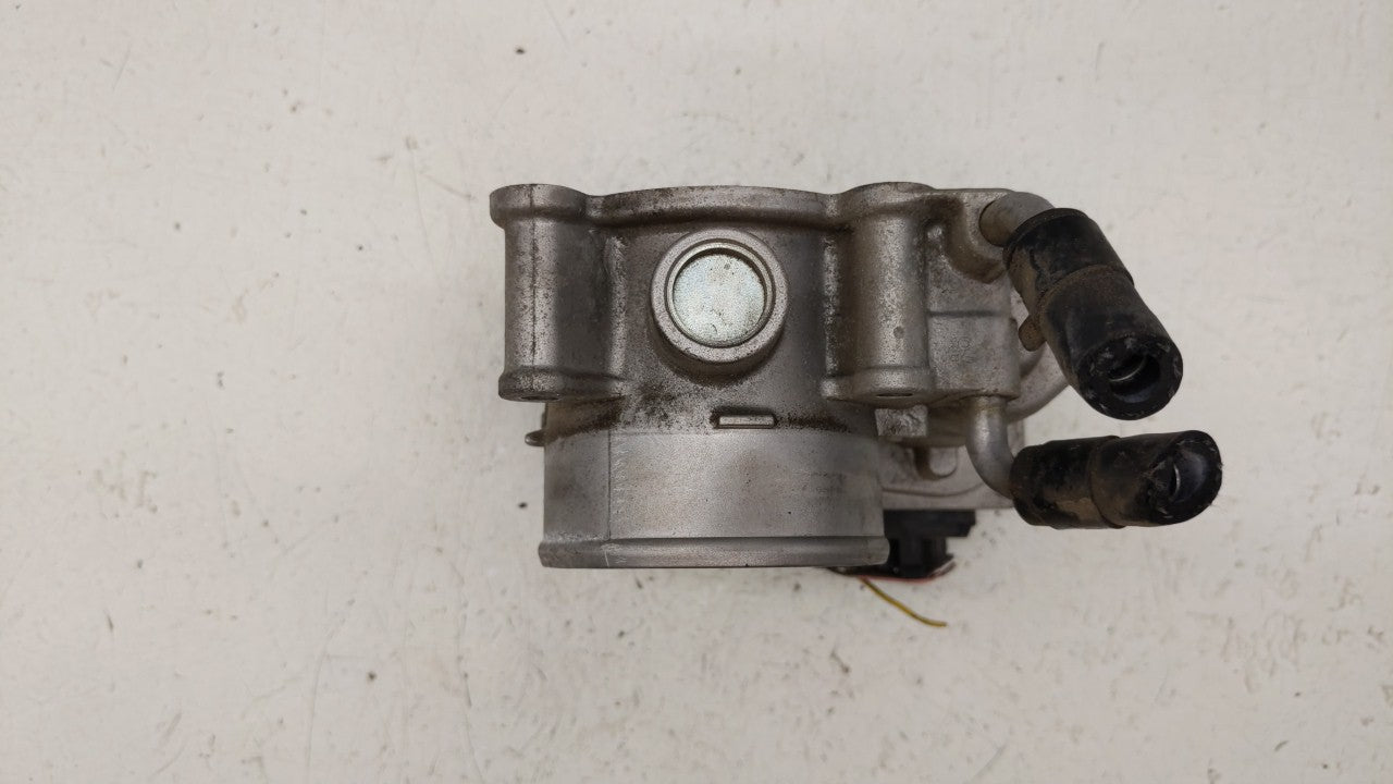 2011-2018 Hyundai Elantra Throttle Body P/N:35100-2E000 Fits Fits 2011 2012 2013 2014 2015 2016 2017 2018 2019 OEM Used Auto