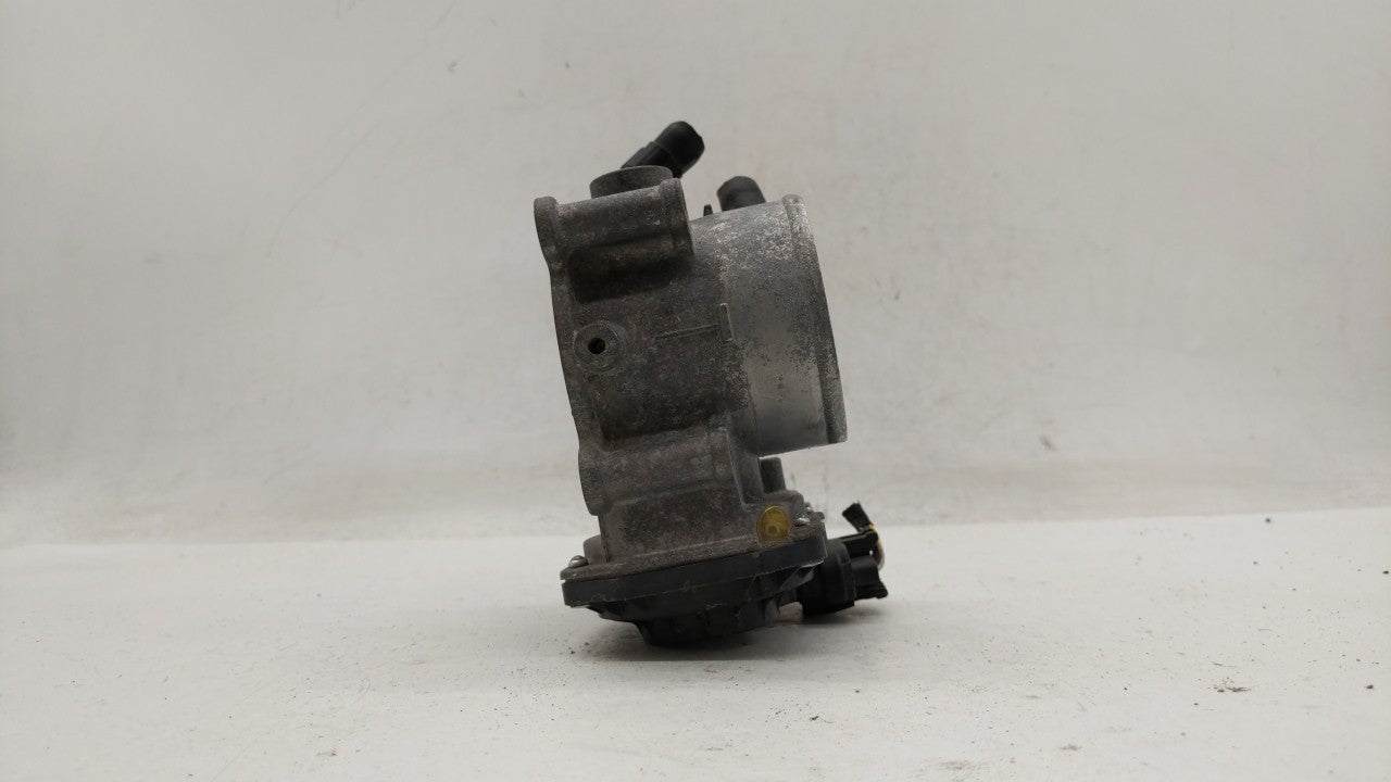 2011-2018 Hyundai Elantra Throttle Body P/N:35100-2E000 Fits Fits 2011 2012 2013 2014 2015 2016 2017 2018 2019 OEM Used Auto