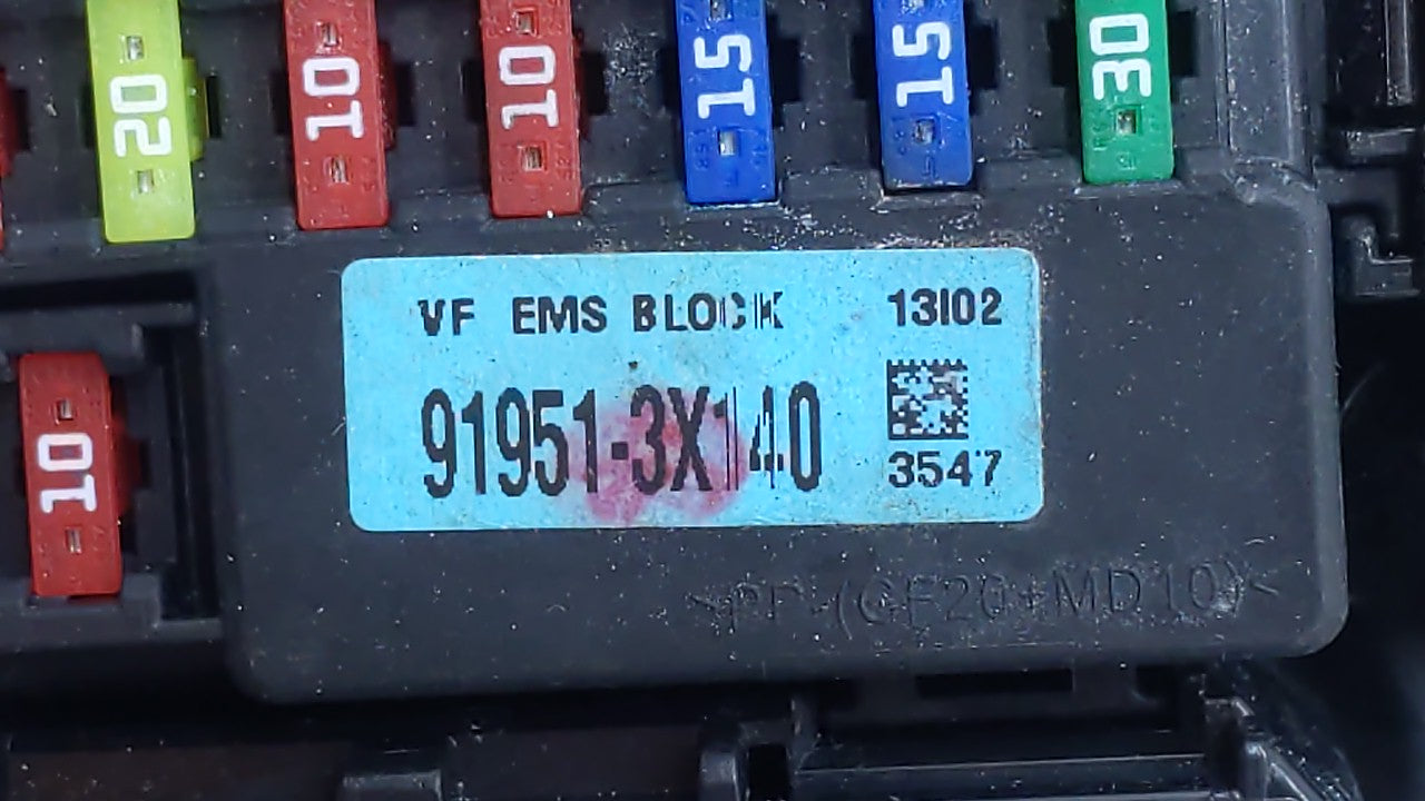 2014-2015 Hyundai Elantra Fusebox Fuse Box Panel Relay Module P/N:91951-3X140 Fits Fits 2014 2015 OEM Used Auto Parts - Oemu