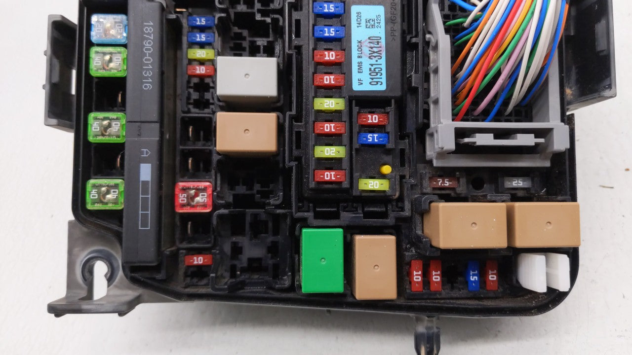 2014-2015 Hyundai Elantra Fusebox Fuse Box Panel Relay Module Fits Fits 2014 2015 OEM Used Auto Parts - Oemusedautoparts1.co