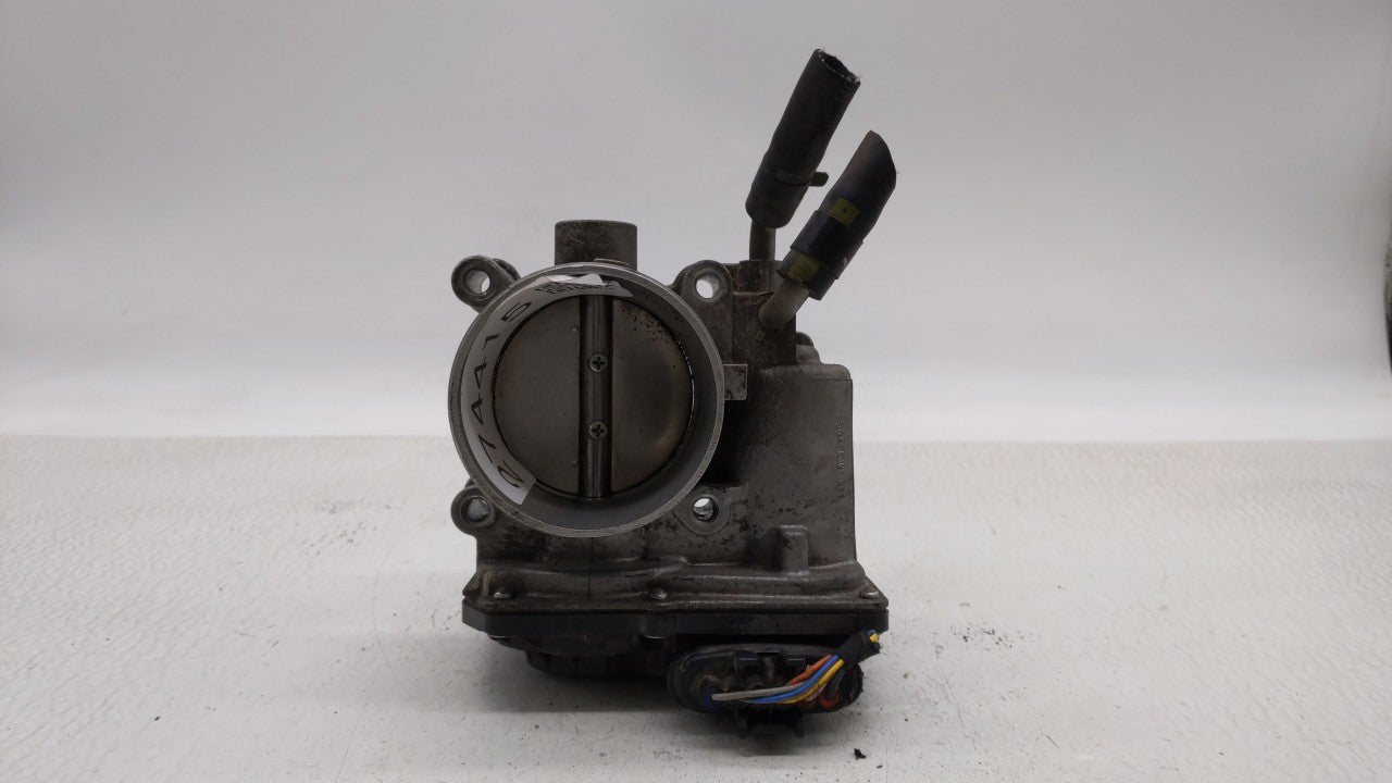 2011-2018 Hyundai Elantra Throttle Body P/N:35100-2E000 Fits Fits 2011 2012 2013 2014 2015 2016 2017 2018 2019 OEM Used Auto