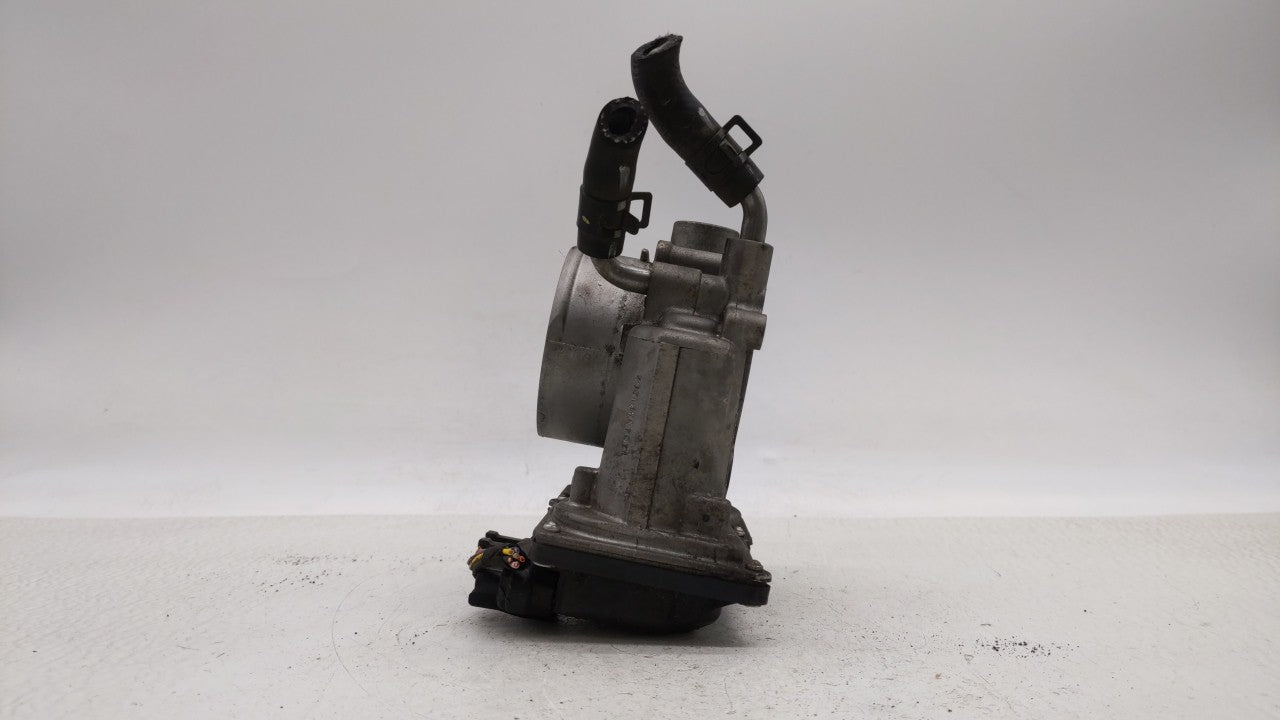 2011-2018 Hyundai Elantra Throttle Body P/N:35100-2E000 Fits Fits 2011 2012 2013 2014 2015 2016 2017 2018 2019 OEM Used Auto
