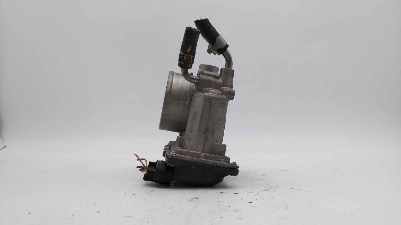 2011-2018 Hyundai Elantra Throttle Body P/N:35100-2E000 Fits Fits 2011 2012 2013 2014 2015 2016 2017 2018 2019 OEM Used Auto