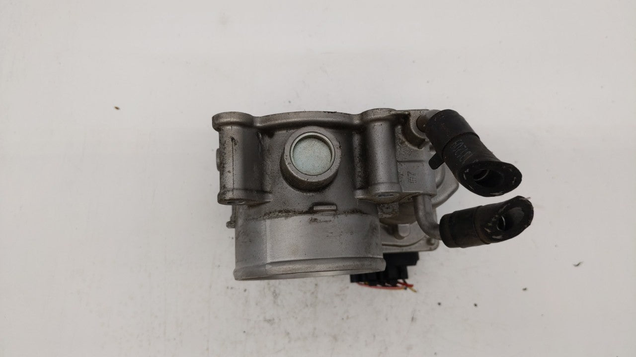 2011-2018 Hyundai Elantra Throttle Body P/N:35100-2E000 Fits Fits 2011 2012 2013 2014 2015 2016 2017 2018 2019 OEM Used Auto