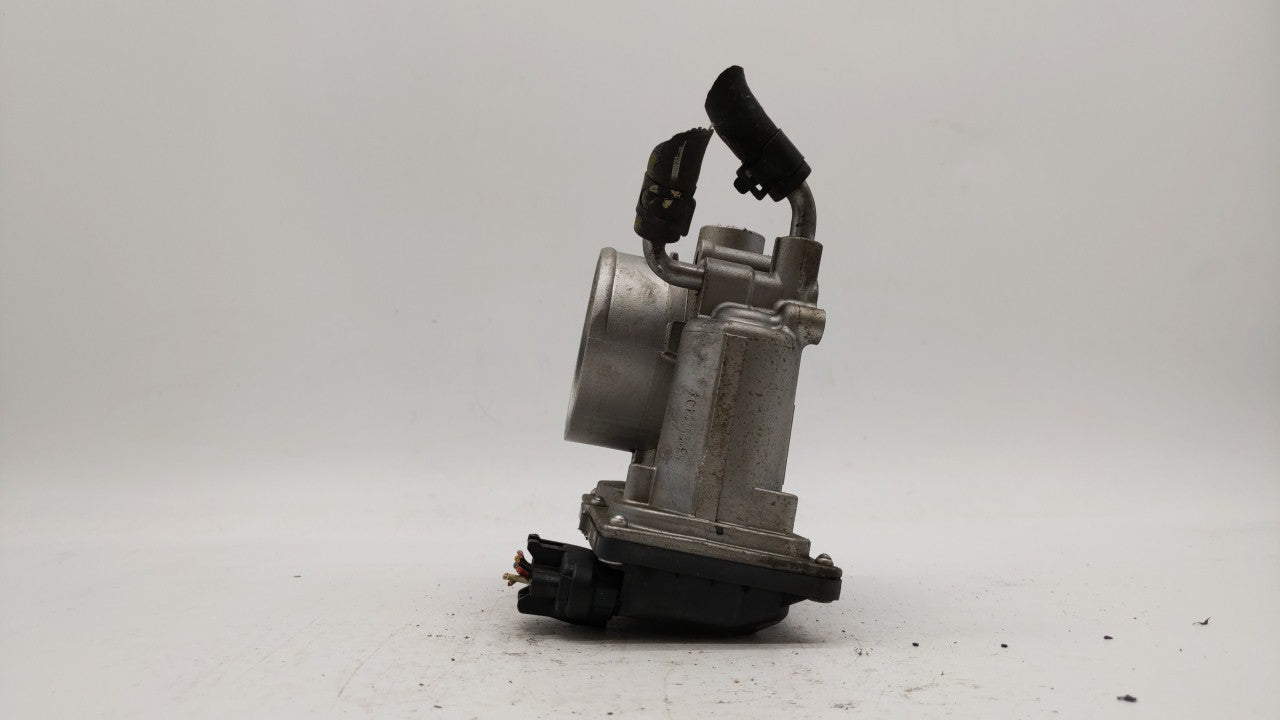 2011-2018 Hyundai Elantra Throttle Body P/N:35100-2E000 Fits Fits 2011 2012 2013 2014 2015 2016 2017 2018 2019 OEM Used Auto