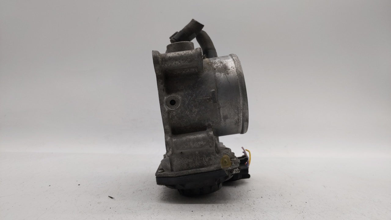 2011-2018 Hyundai Elantra Throttle Body P/N:35100-2E000 Fits Fits 2011 2012 2013 2014 2015 2016 2017 2018 2019 OEM Used Auto