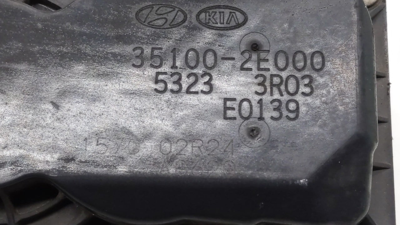 2011-2018 Hyundai Elantra Throttle Body P/N:35100-2E000 Fits Fits 2011 2012 2013 2014 2015 2016 2017 2018 2019 OEM Used Auto