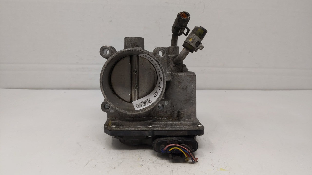 2011-2018 Hyundai Elantra Throttle Body P/N:35100-2E000 Fits Fits 2011 2012 2013 2014 2015 2016 2017 2018 2019 OEM Used Auto