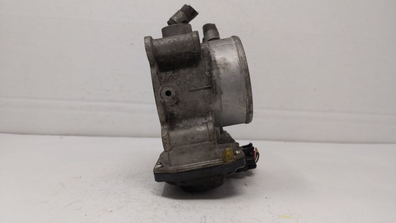 2011-2018 Hyundai Elantra Throttle Body P/N:35100-2E000 Fits Fits 2011 2012 2013 2014 2015 2016 2017 2018 2019 OEM Used Auto