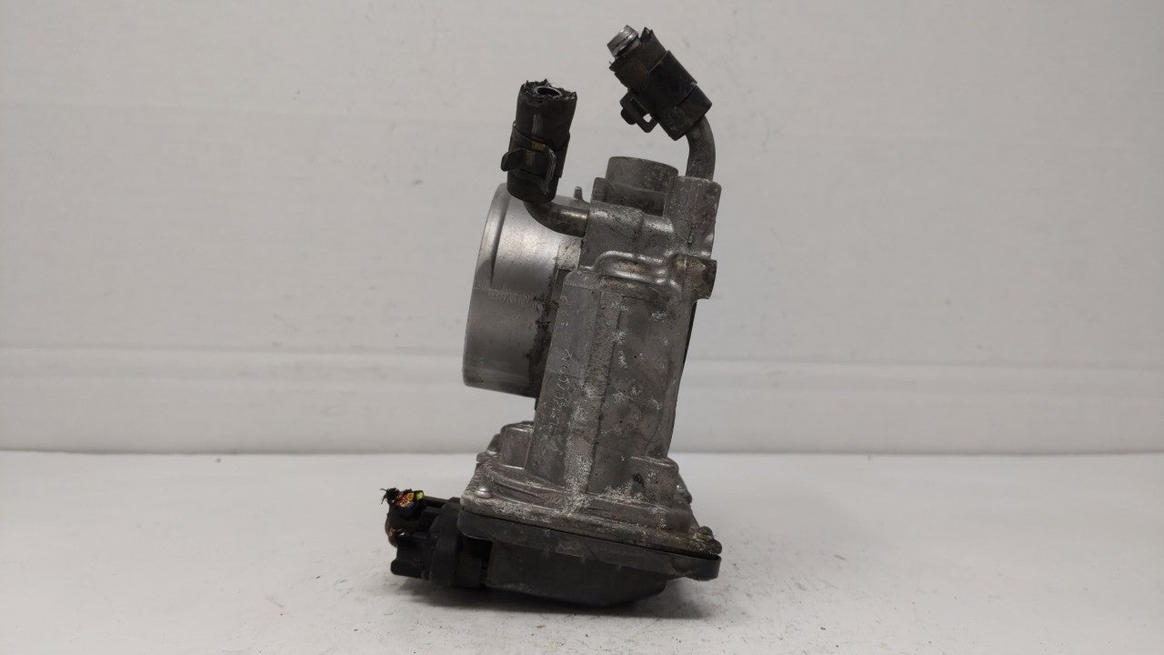 2011-2018 Hyundai Elantra Throttle Body P/N:35100-2E000 Fits Fits 2011 2012 2013 2014 2015 2016 2017 2018 2019 OEM Used Auto