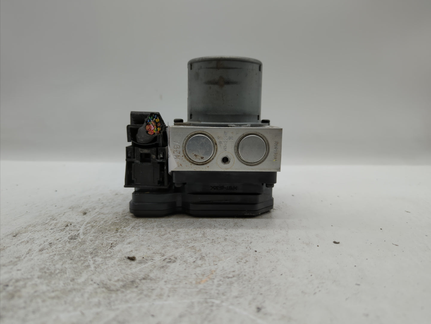 2014-2016 Hyundai Elantra ABS Pump Control Module Replacement P/N:BE6003G510 58920-3X630 Fits Fits 2014 2015 2016 OEM Used A