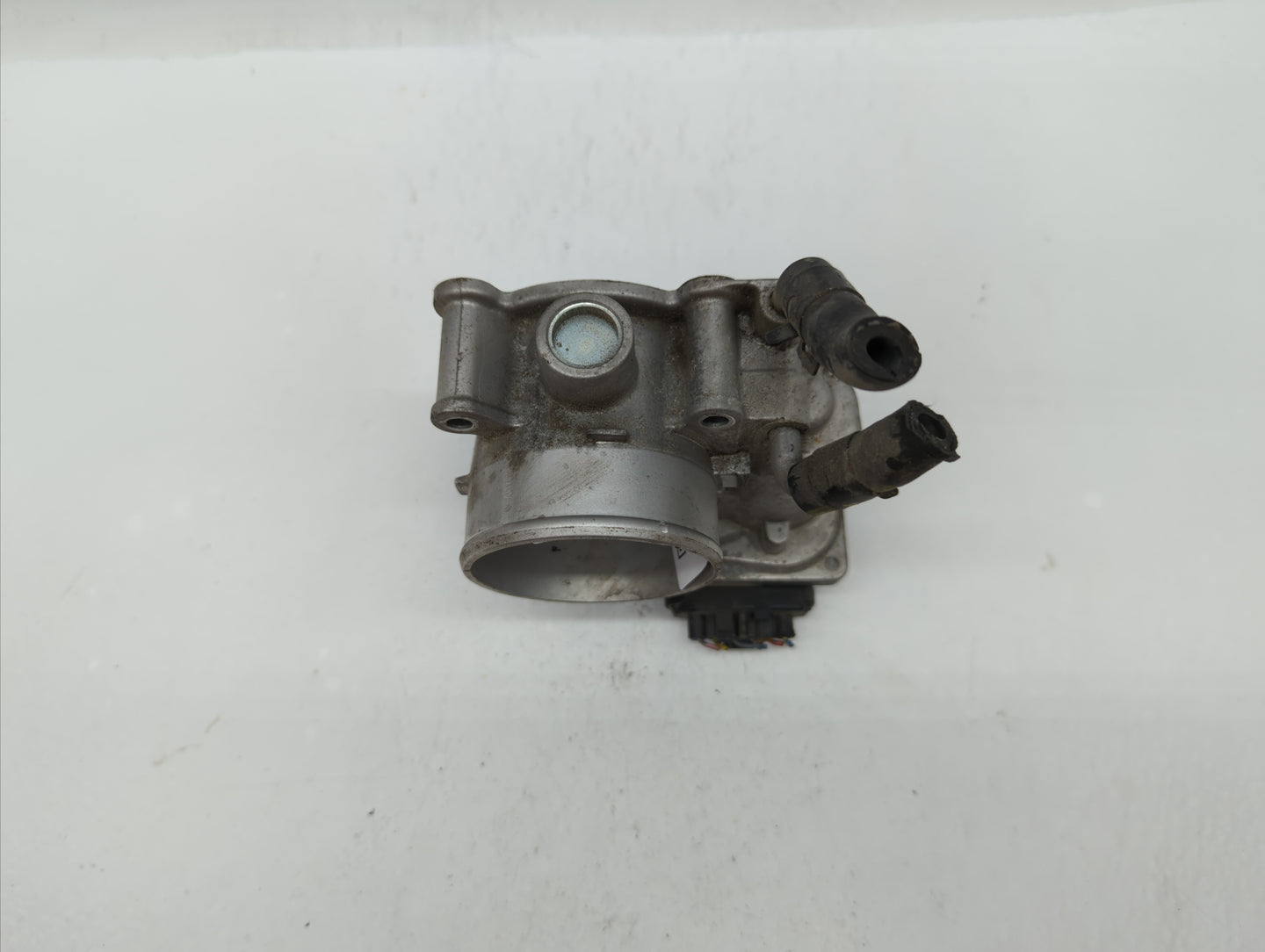 2011-2018 Hyundai Elantra Throttle Body P/N:1306040697 Fits Fits 2011 2012 2013 2014 2015 2016 2017 2018 2019 OEM Used Auto 