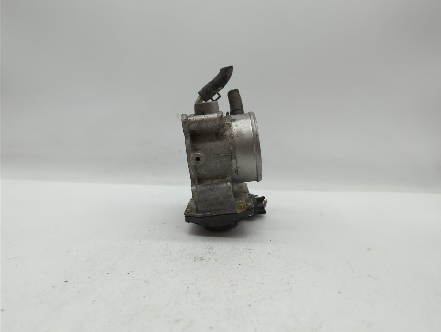 2011-2018 Hyundai Elantra Throttle Body P/N:1306040697 Fits Fits 2011 2012 2013 2014 2015 2016 2017 2018 2019 OEM Used Auto 