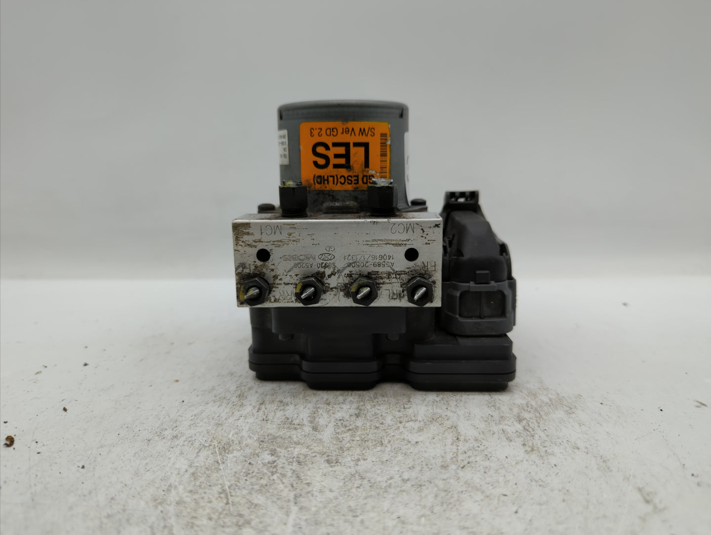 2013-2015 Hyundai Elantra ABS Pump Control Module Replacement P/N:61589-45200 58920-A5200 Fits Fits 2013 2014 2015 OEM Used 