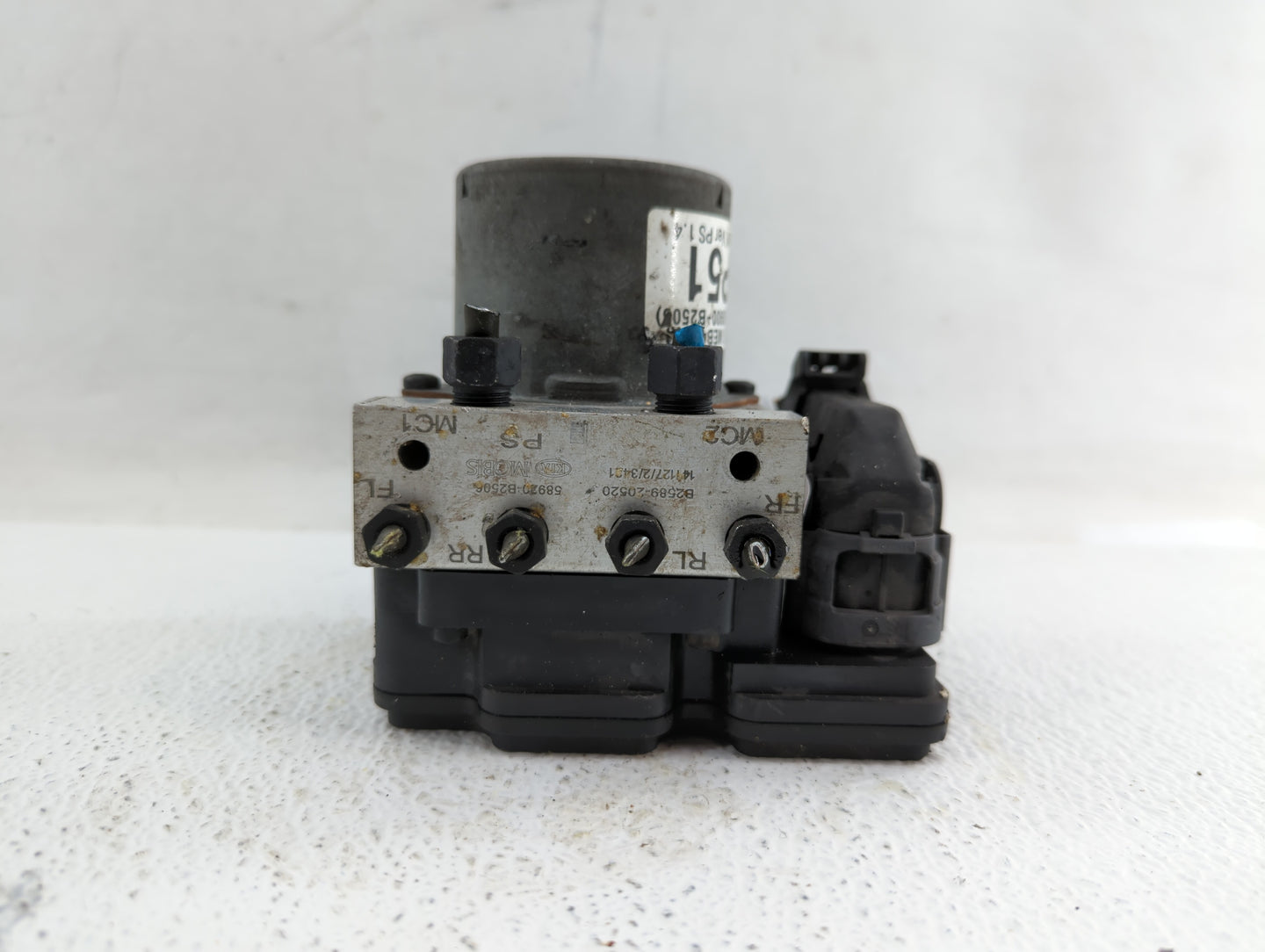 2013-2015 Hyundai Elantra ABS Pump Control Module Replacement P/N:58900-B2500 61589-45200, 58920-A5200 Fits Fits 2013 2014 2