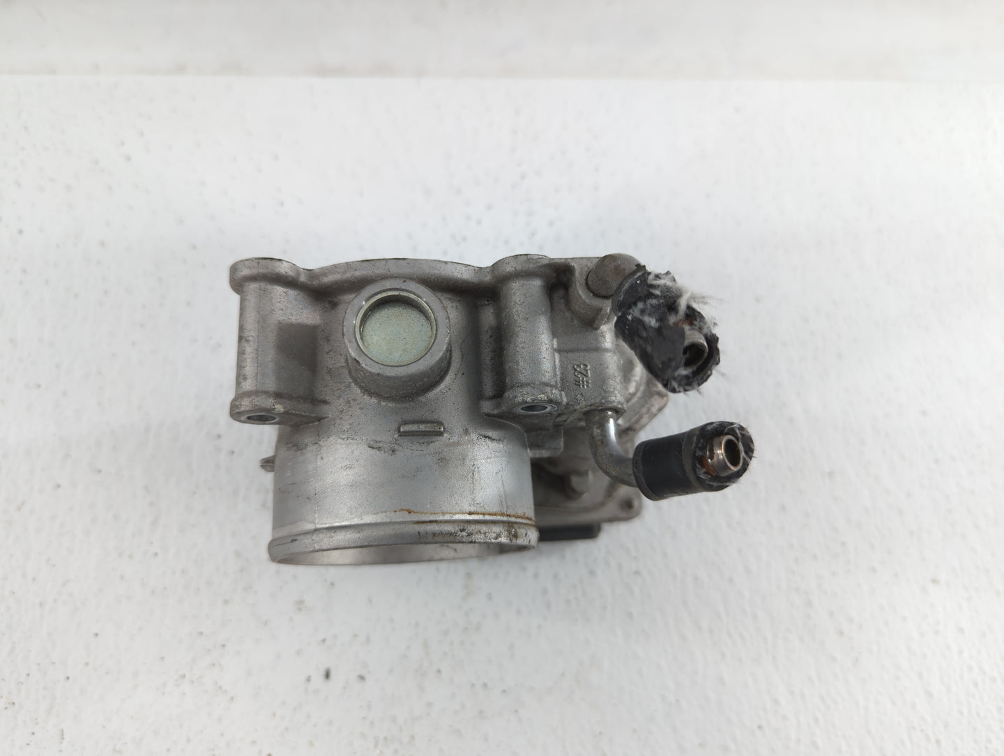 2011-2018 Hyundai Elantra Throttle Body P/N:35100-2E000 1302150124 Fits Fits 2011 2012 2013 2014 2015 2016 2017 2018 2019 OE
