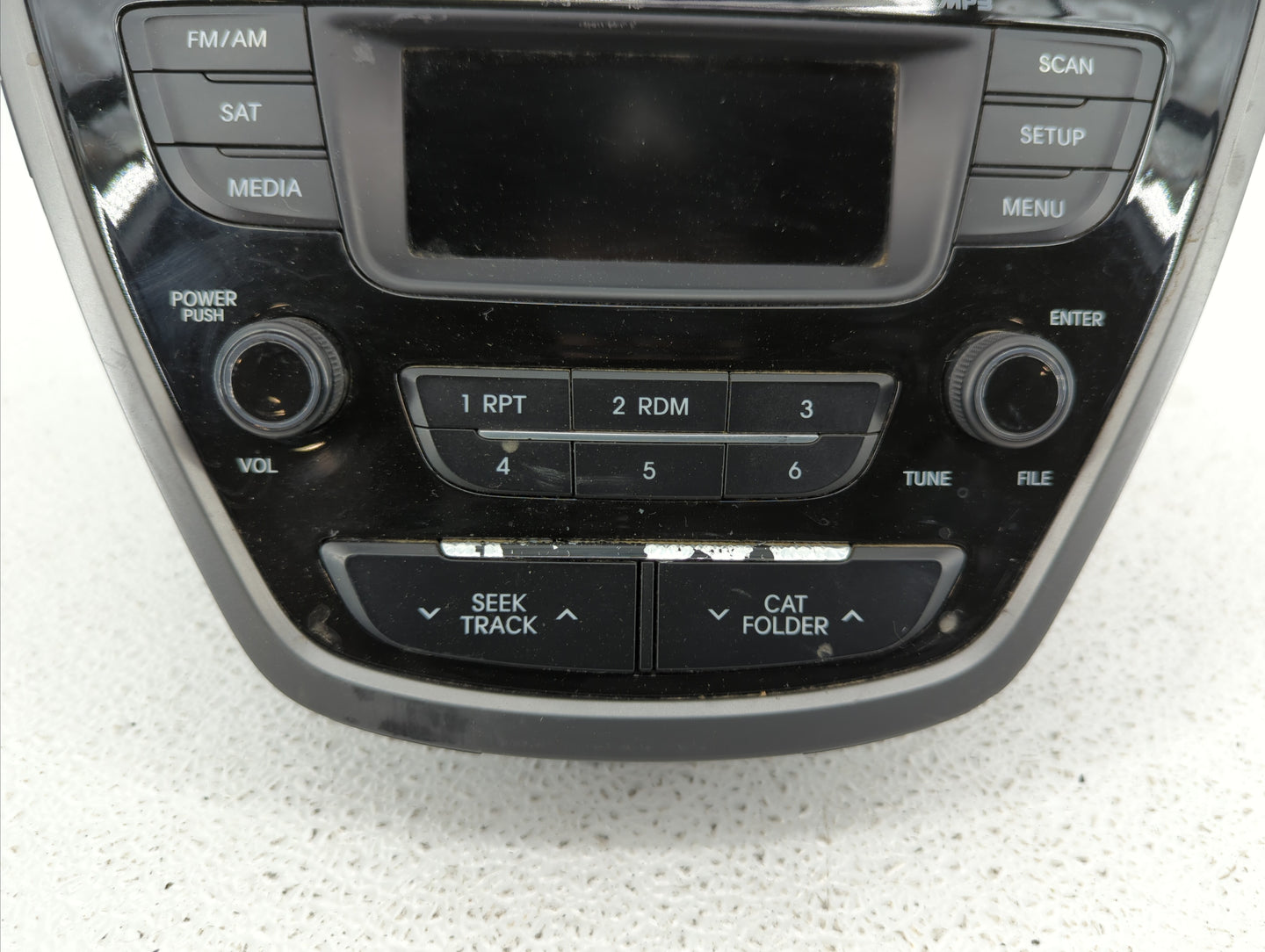 2014-2016 Hyundai Elantra Am Fm Cd Player Radio Receiver - Oemusedautoparts1.com