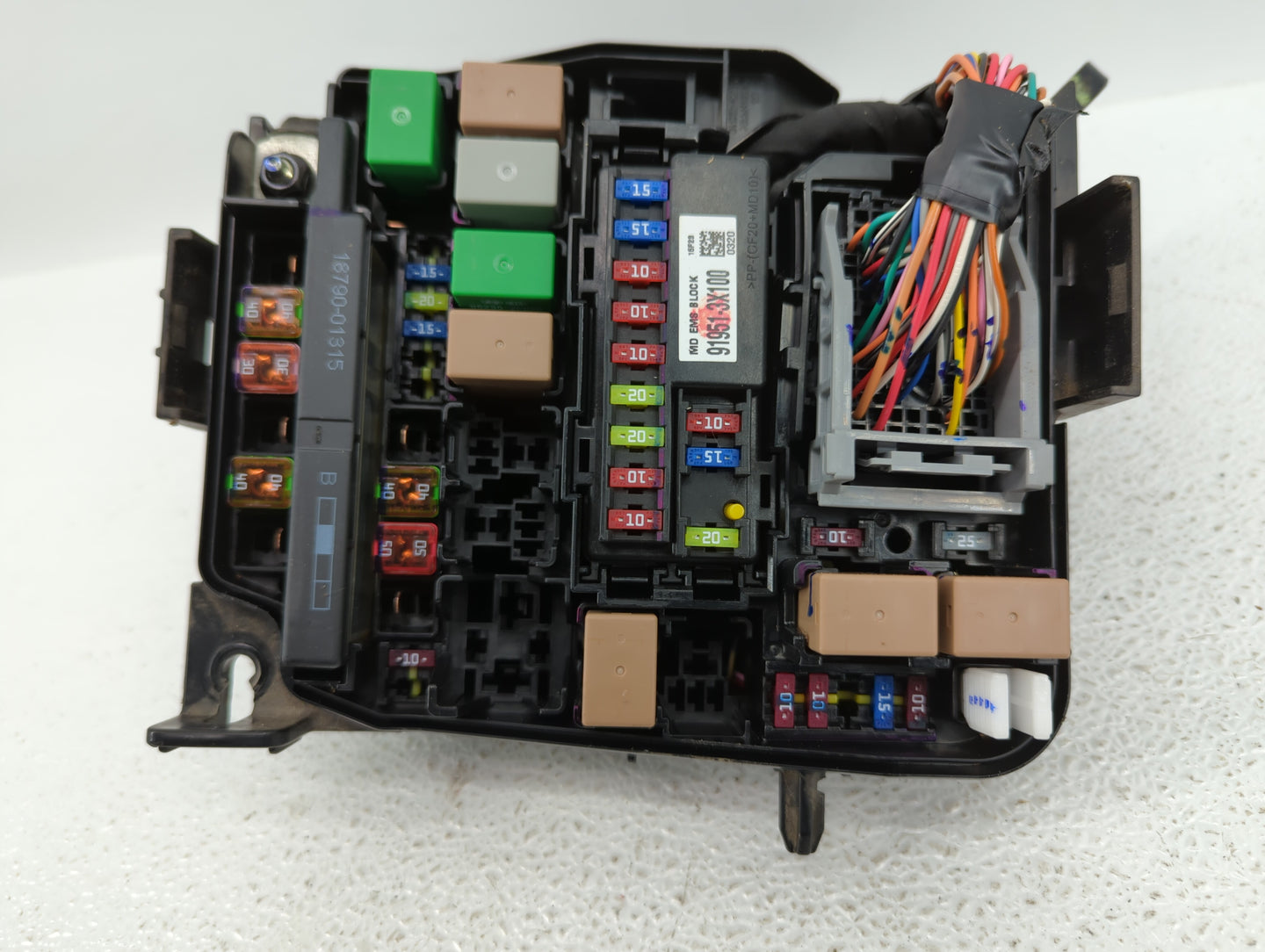 2014-2016 Hyundai Elantra Fusebox Fuse Box Panel Relay Module P/N:912013Y060 91951-3X100 Fits Fits 2014 2015 2016 OEM Used A