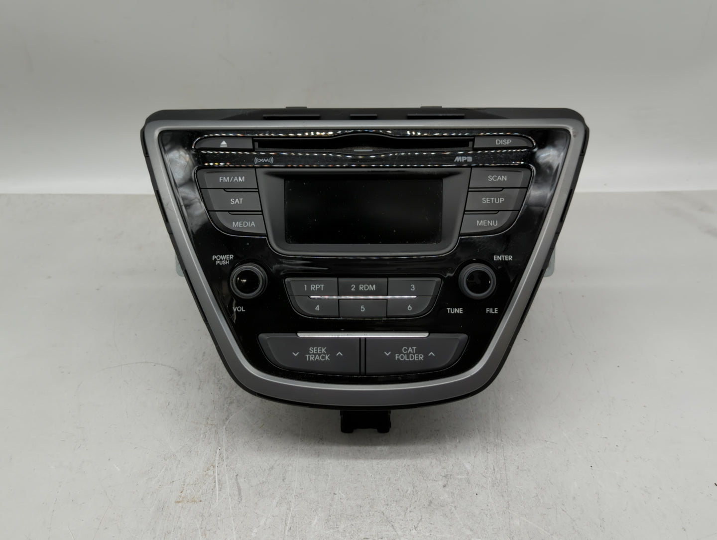 2014-2016 Hyundai Elantra Am Fm Cd Player Radio Receiver - Oemusedautoparts1.com