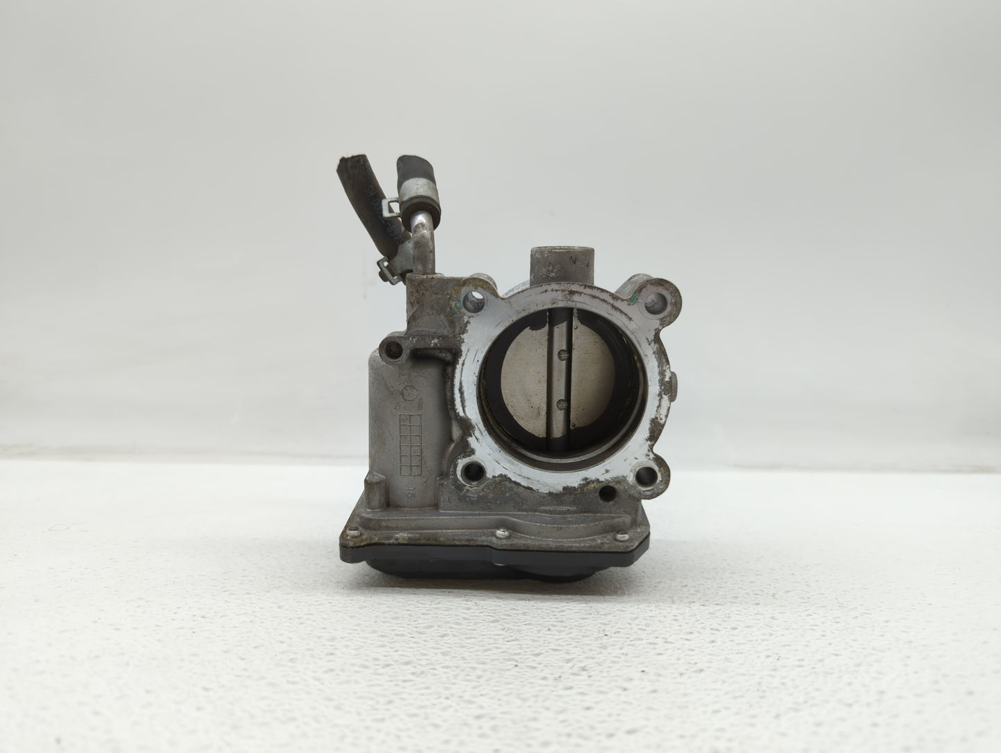 2011-2018 Hyundai Elantra Throttle Body P/N:35100-2E000 1302150124 Fits Fits 2011 2012 2013 2014 2015 2016 2017 2018 2019 OE