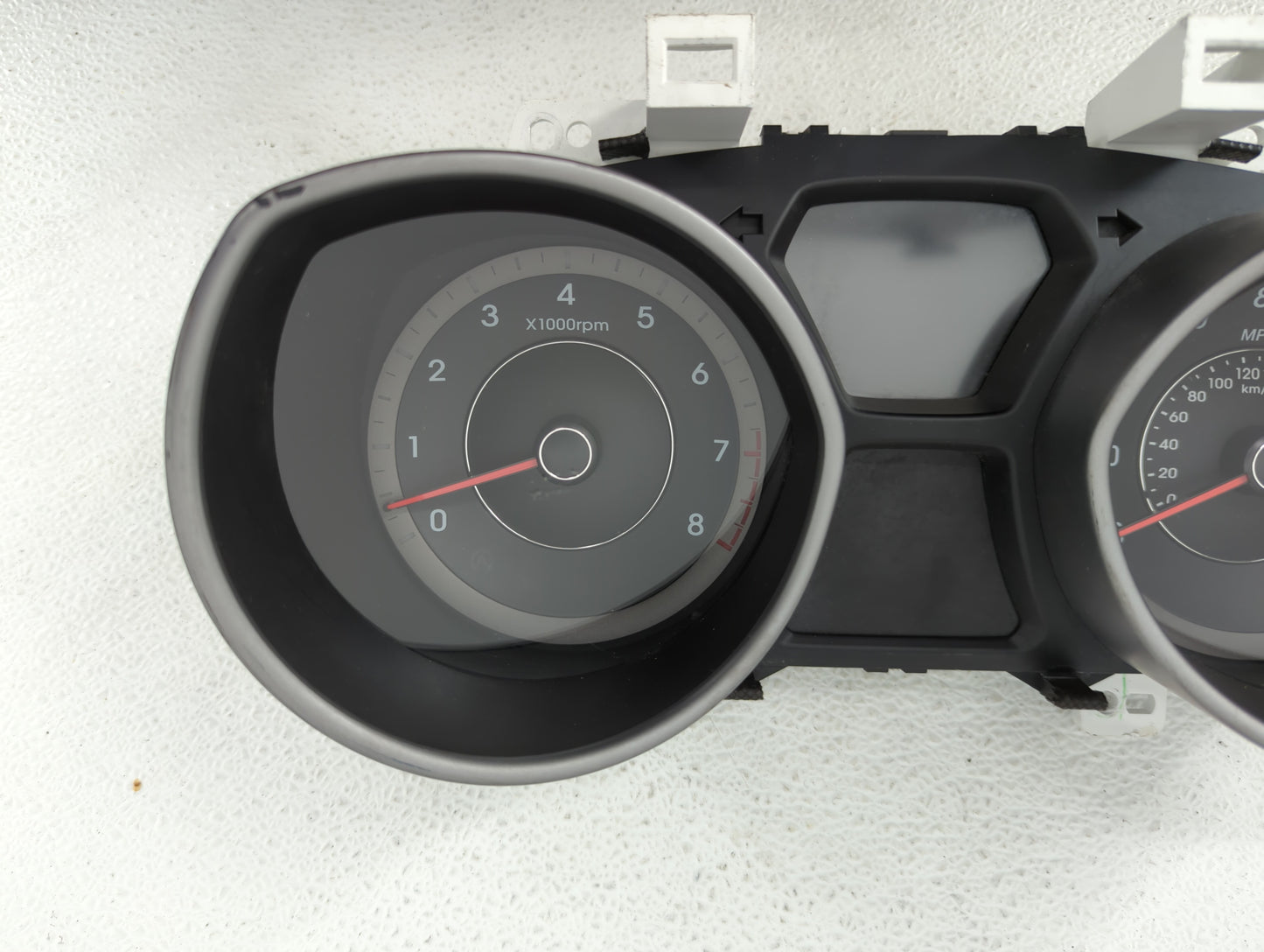 2014-2016 Hyundai Elantra Instrument Cluster Speedometer Gauges P/N:94004-3X240 Fits Fits 2014 2015 2016 OEM Used Auto Parts