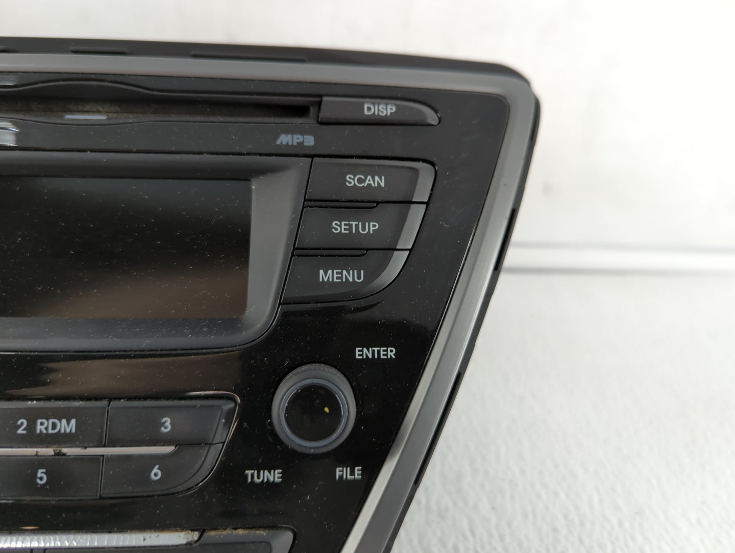 2014-2016 Hyundai Elantra Am Fm Cd Player Radio Receiver - Oemusedautoparts1.com