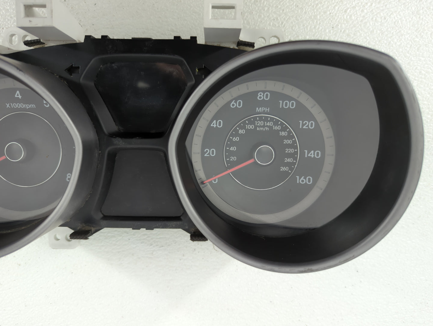 2014-2016 Hyundai Elantra Instrument Cluster Speedometer Gauges P/N:94004-3X210 94004-3Y010 Fits Fits 2014 2015 2016 OEM Use