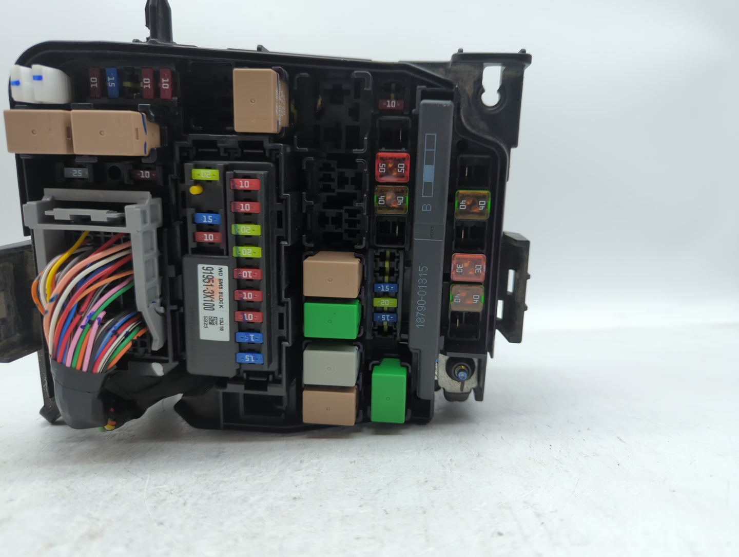2014-2016 Hyundai Elantra Fusebox Fuse Box Panel Relay Module P/N:91951-3X710 91951-3X100 Fits Fits 2014 2015 2016 OEM Used 