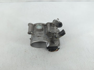 2011-2018 Hyundai Elantra Throttle Body P/N:35100-2E000 1302150124 Fits Fits 2011 2012 2013 2014 2015 2016 2017 2018 2019 OEM Used Auto Parts