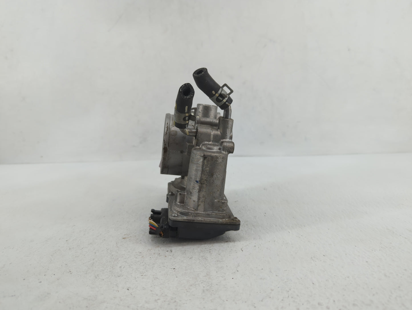 2011-2018 Hyundai Elantra Throttle Body P/N:35100-2E000 1302150124 Fits Fits 2011 2012 2013 2014 2015 2016 2017 2018 2019 OE