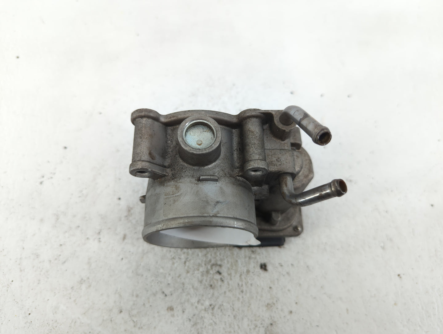 2011-2020 Hyundai Elantra Throttle Body P/N:35100-2E000 35100-2E710 Fits OEM Used Auto Parts - Oemusedautoparts1.com