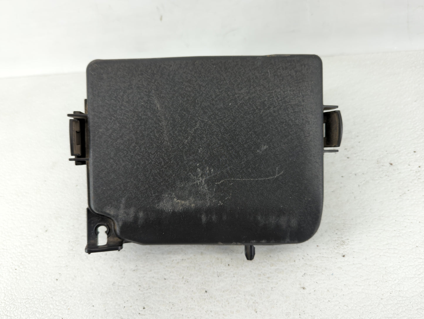 2014-2016 Hyundai Elantra Fusebox Fuse Box Panel Relay Module P/N:91951-3X710 91951-3X100 Fits Fits 2014 2015 2016 OEM Used 