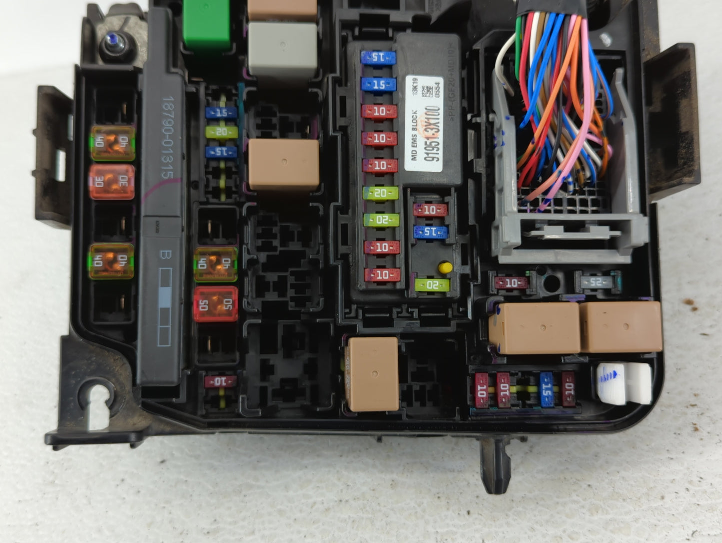 2014-2016 Hyundai Elantra Fusebox Fuse Box Panel Relay Module P/N:91951-3X710 91951-3X100 Fits Fits 2014 2015 2016 OEM Used 