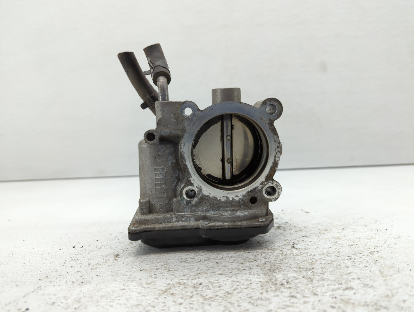 2011-2020 Hyundai Elantra Throttle Body P/N:35100-2E000 Fits Fits 2011 2012 2013 2014 2015 2016 2017 2018 2019 2020 2021 OEM