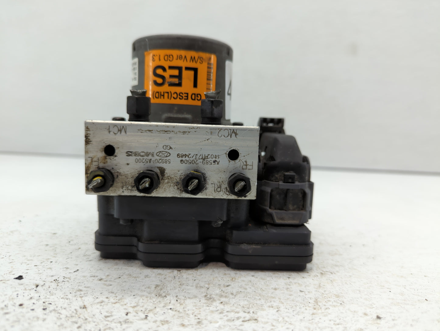 2014 Hyundai Elantra Throttle Body P/N:58920-A5200 Fits OEM Used Auto Parts - Oemusedautoparts1.com