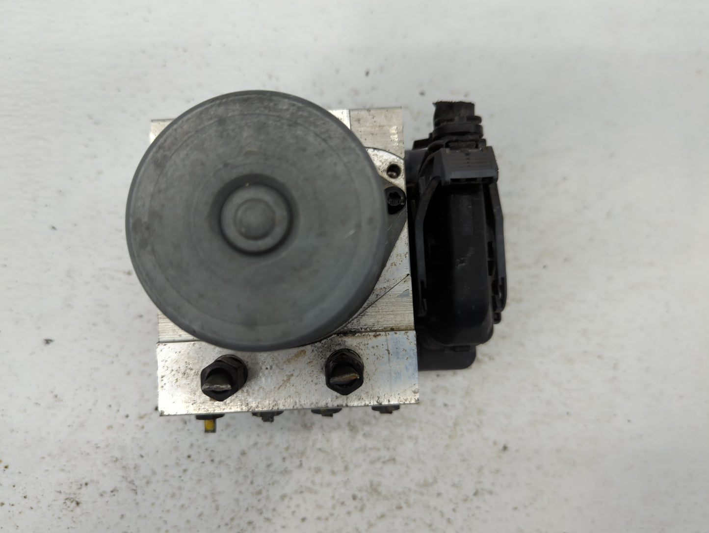 2014 Hyundai Elantra Throttle Body P/N:58920-A5200 Fits OEM Used Auto Parts - Oemusedautoparts1.com