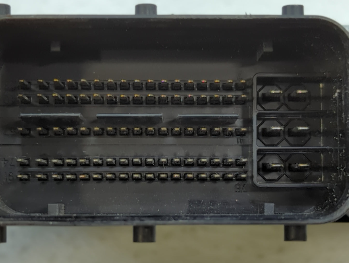 2014-2016 Hyundai Elantra PCM Engine Control Computer ECU ECM PCU OEM P/N:39102-2EMB4 Fits Fits 2014 2015 2016 OEM Used Auto