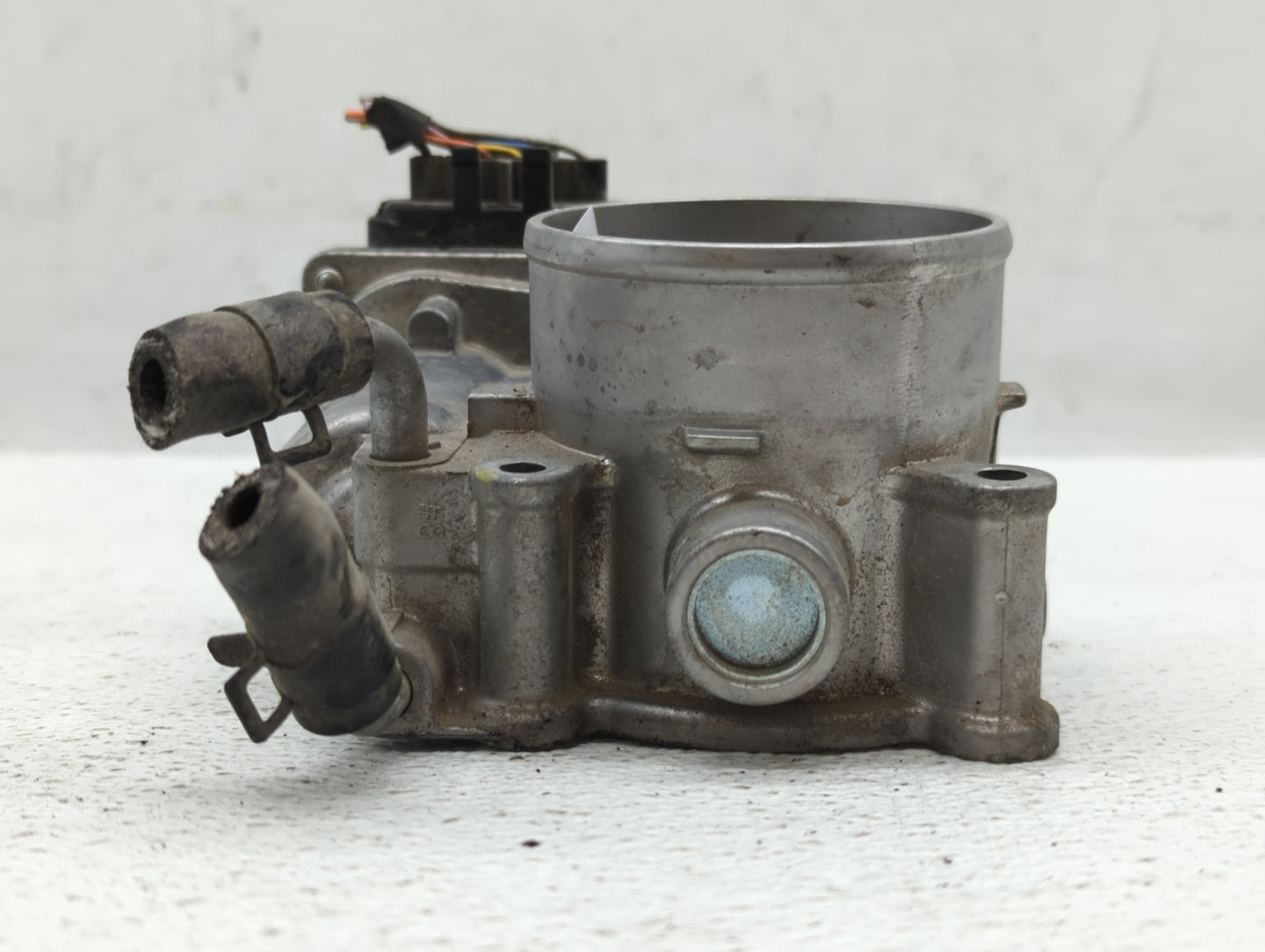 2011-2020 Hyundai Elantra Throttle Body P/N:35100-2E000 Fits Fits 2011 2012 2013 2014 2015 2016 2017 2018 2019 2020 2021 OEM
