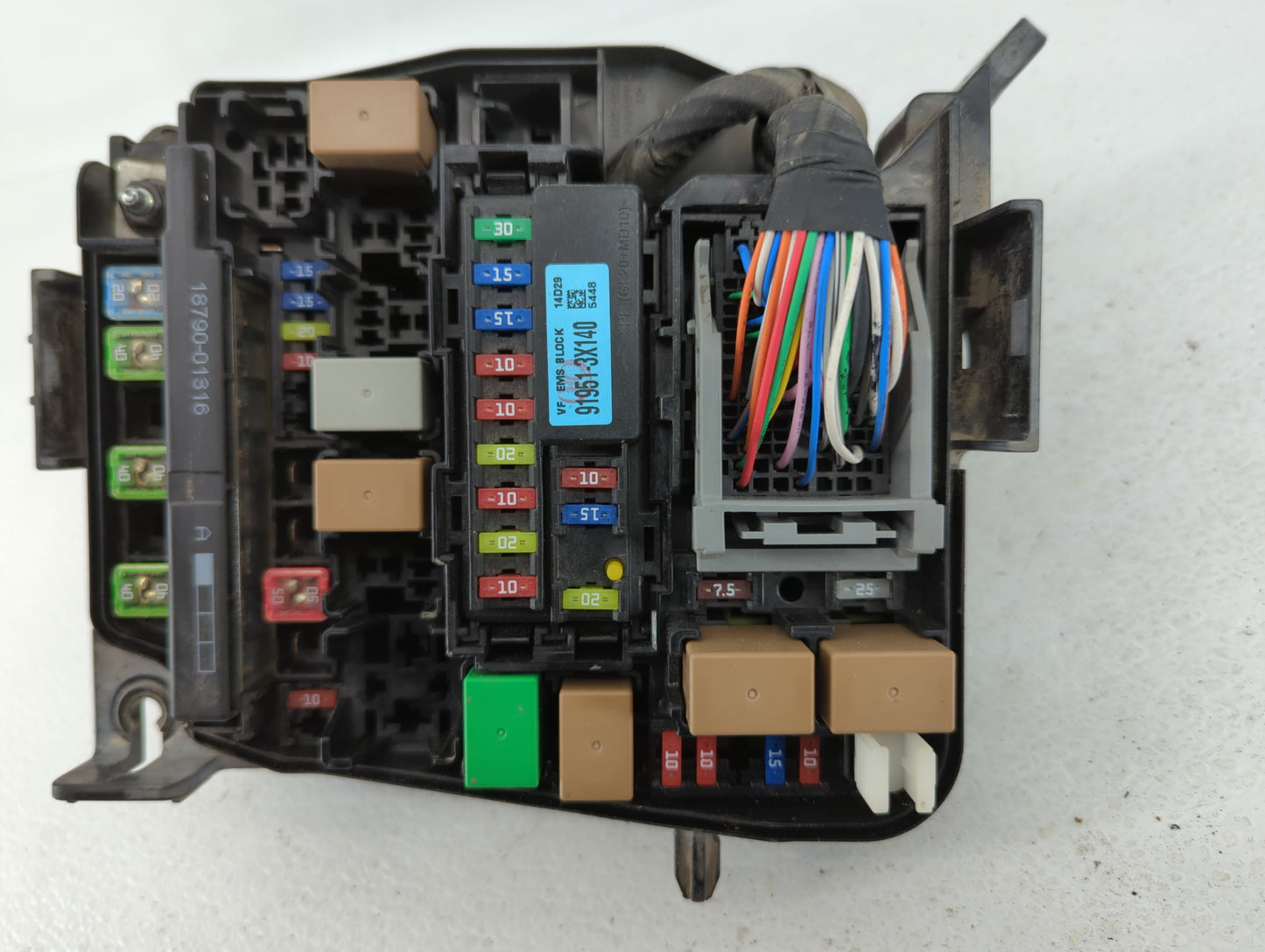 2014-2015 Hyundai Elantra Fusebox Fuse Box Panel Relay Module P/N:91239-A5245 Fits Fits 2014 2015 OEM Used Auto Parts - Oemu