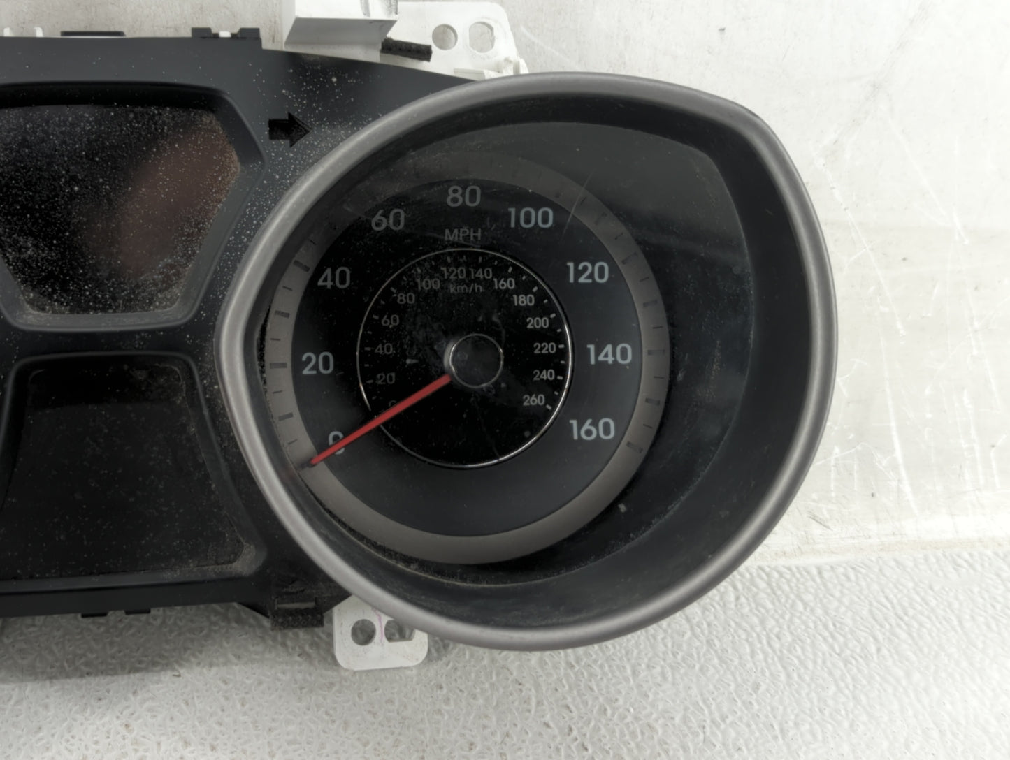 2014-2016 Hyundai Elantra Instrument Cluster Speedometer Gauges P/N:94004-3X240 Fits Fits 2014 2015 2016 OEM Used Auto Parts