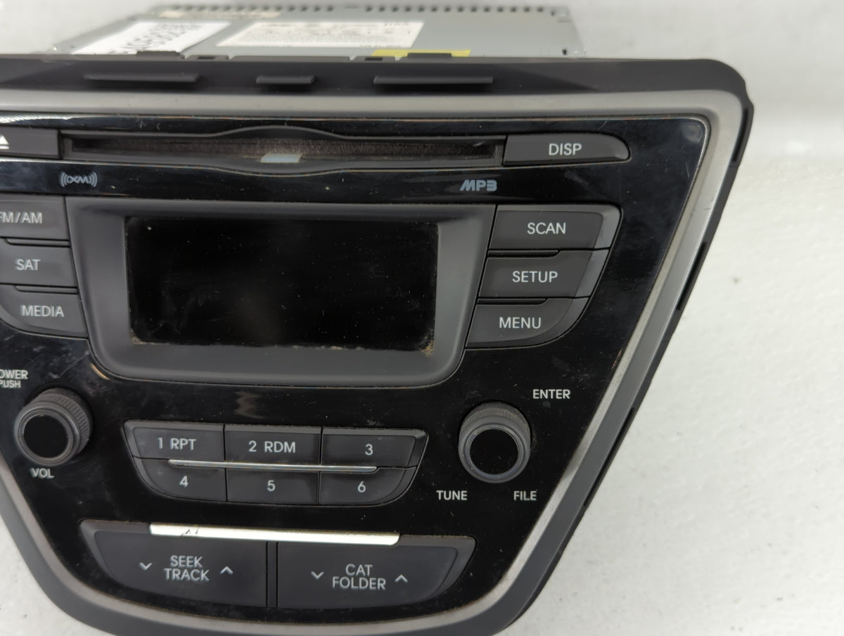 2014-2016 Hyundai Elantra Am Fm Cd Player Radio Receiver 549582 - Oemusedautoparts1.com