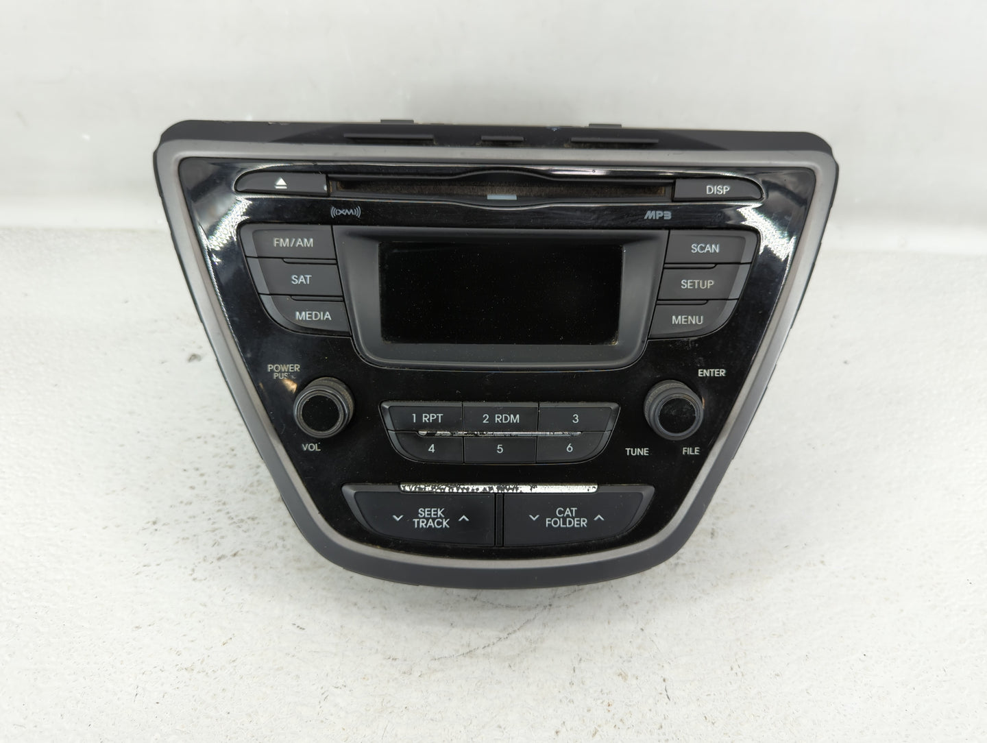 2014-2016 Hyundai Elantra Am Fm Cd Player Radio Receiver - Oemusedautoparts1.com