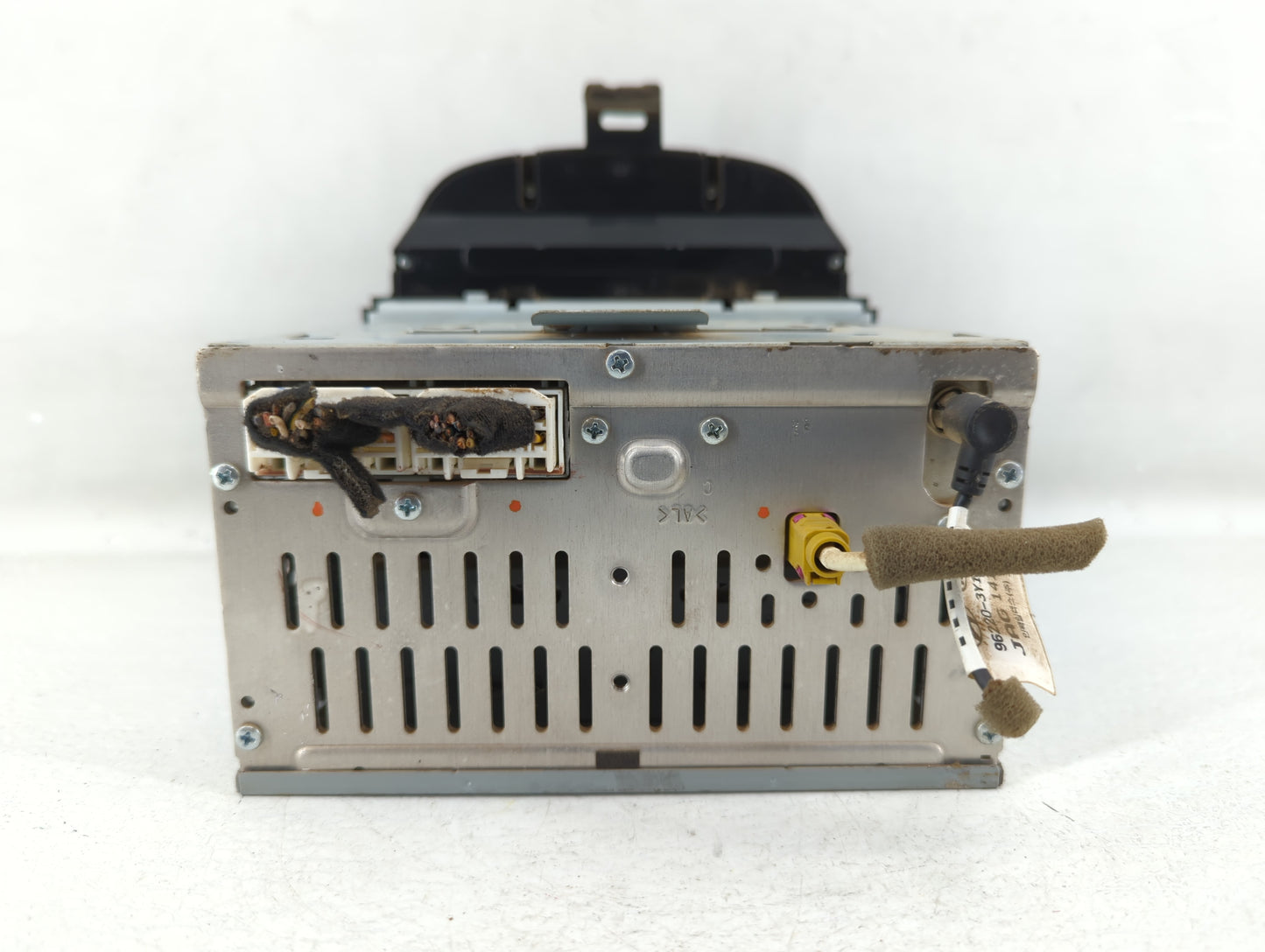 2014-2016 Hyundai Elantra Am Fm Cd Player Radio Receiver - Oemusedautoparts1.com