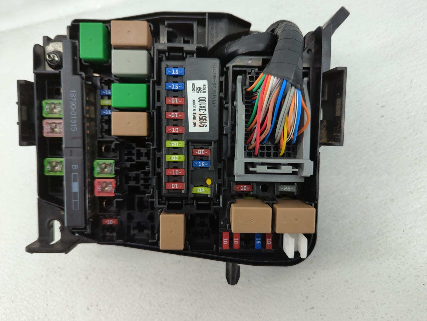 2014-2016 Hyundai Elantra Fusebox Fuse Box Panel Relay Module P/N:91265 3X060 Fits Fits 2014 2015 2016 OEM Used Auto Parts -