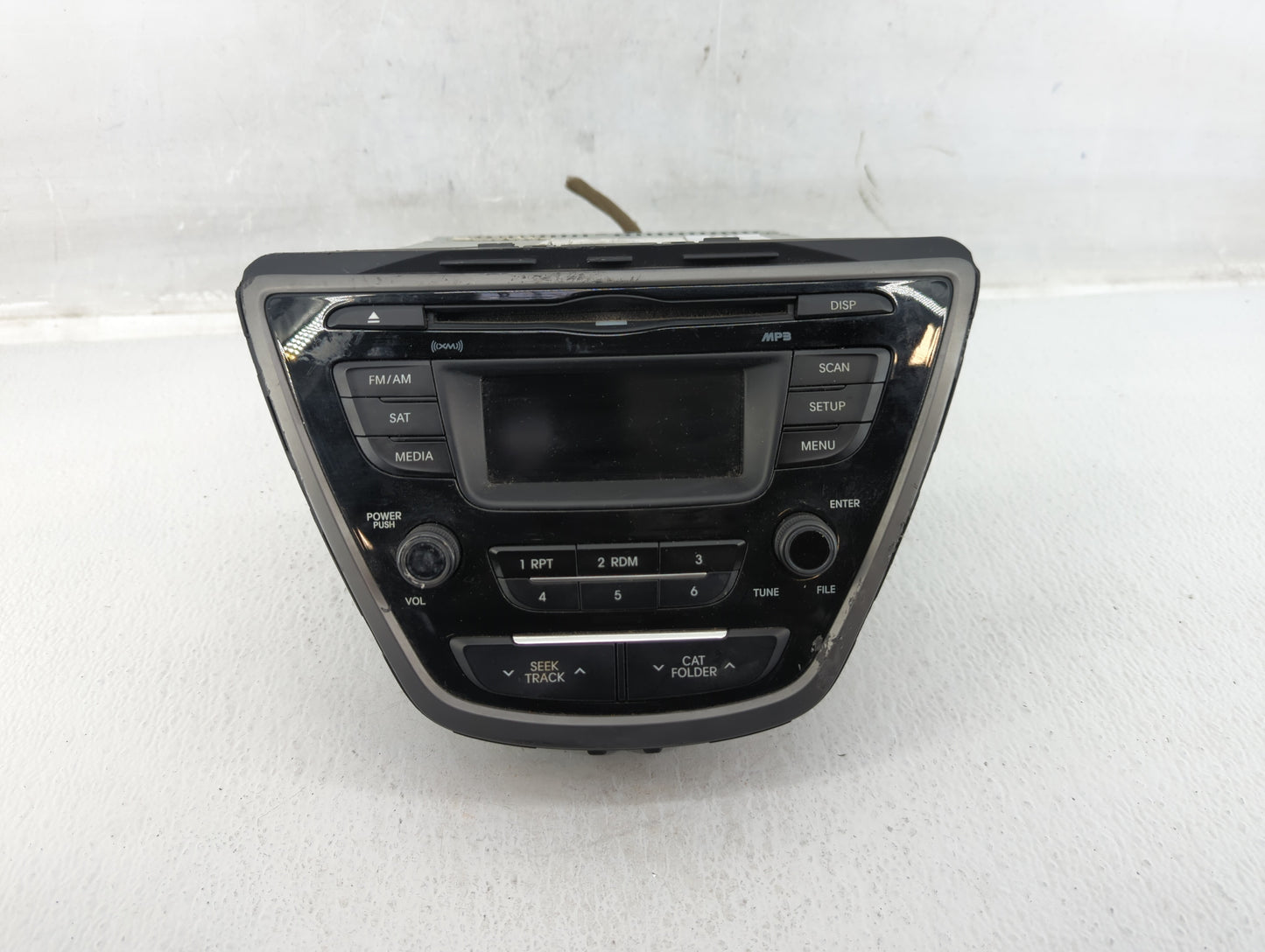 2014-2016 Hyundai Elantra Am Fm Cd Player Radio Receiver - Oemusedautoparts1.com