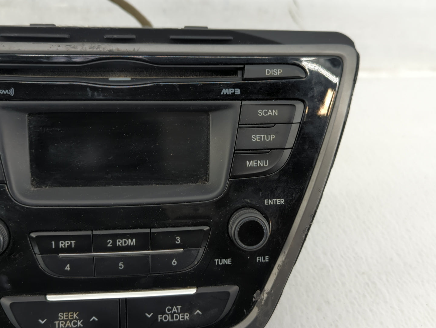 2014-2016 Hyundai Elantra Am Fm Cd Player Radio Receiver - Oemusedautoparts1.com
