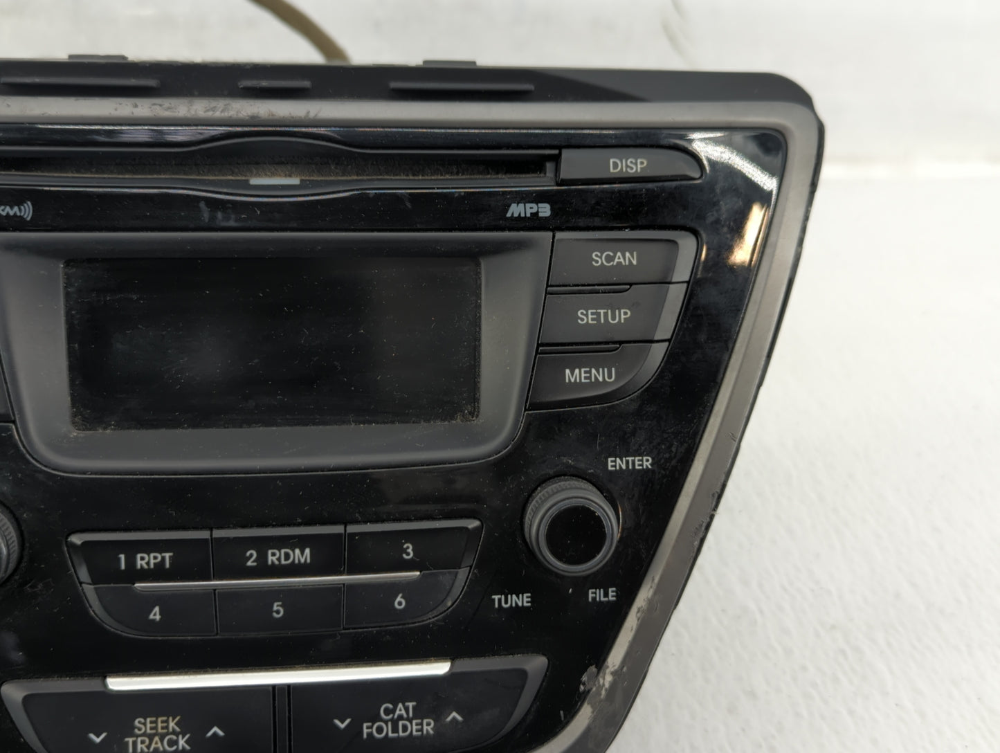 2014-2016 Hyundai Elantra Am Fm Cd Player Radio Receiver - Oemusedautoparts1.com