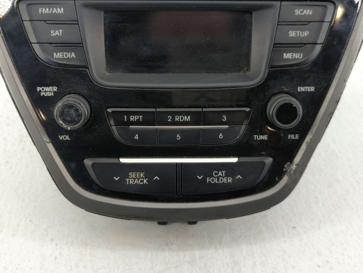 2014-2016 Hyundai Elantra Am Fm Cd Player Radio Receiver - Oemusedautoparts1.com